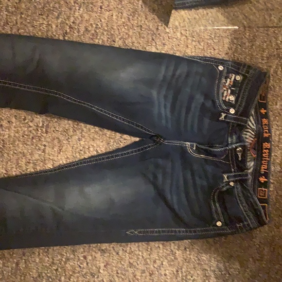 Like new size 28 Rock Revival skinny leg - Picture 3 of 3